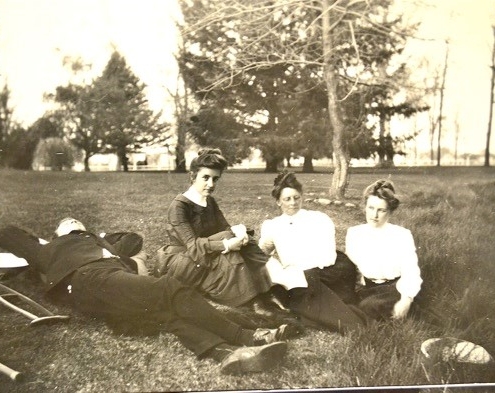 Lounging on the lawn of the Stone estate ca. 1910. While the persons are unidentified, the author believes they are, L to R: unknown reclining man, Ida, Henrietta and Edna Stone. B. F. Stone photo collection, Whitman Archives.