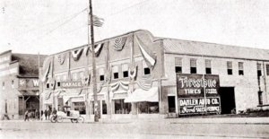 The new Dahlen Ford dealership on East Main Street near Palouse Street. Note the windows and portion of the roof that can still be seen on the east side of the remodeled building. Photo from Robert Bennett’s Walla Walla: a Town Built to be a City.